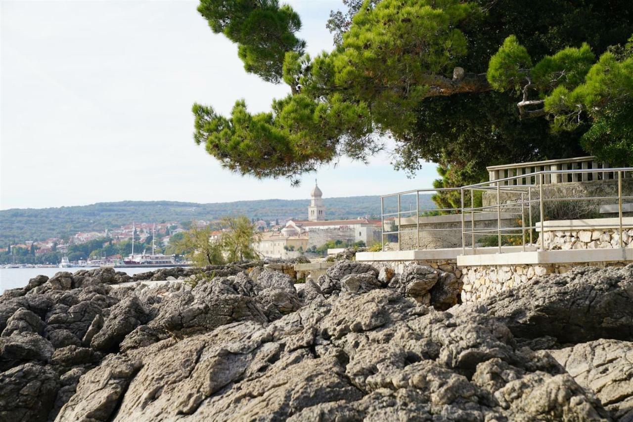 Sesar Apartments Krk - No. 1 Iva Krk Town Dış mekan fotoğraf