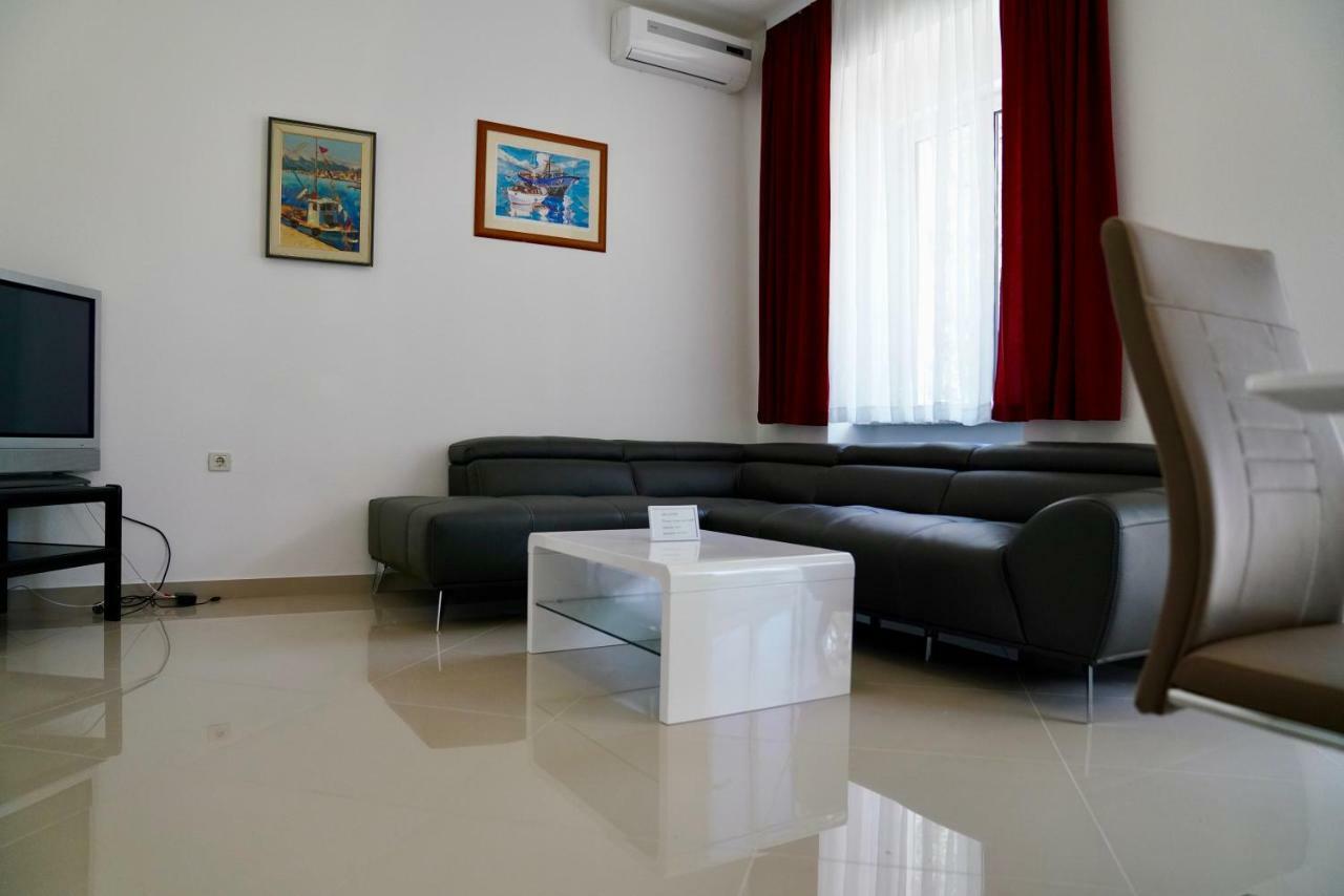 Sesar Apartments Krk - No. 1 Iva Krk Town Dış mekan fotoğraf