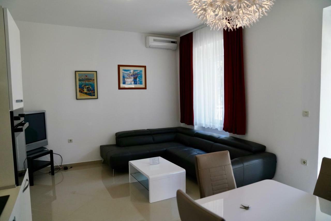 Sesar Apartments Krk - No. 1 Iva Krk Town Dış mekan fotoğraf
