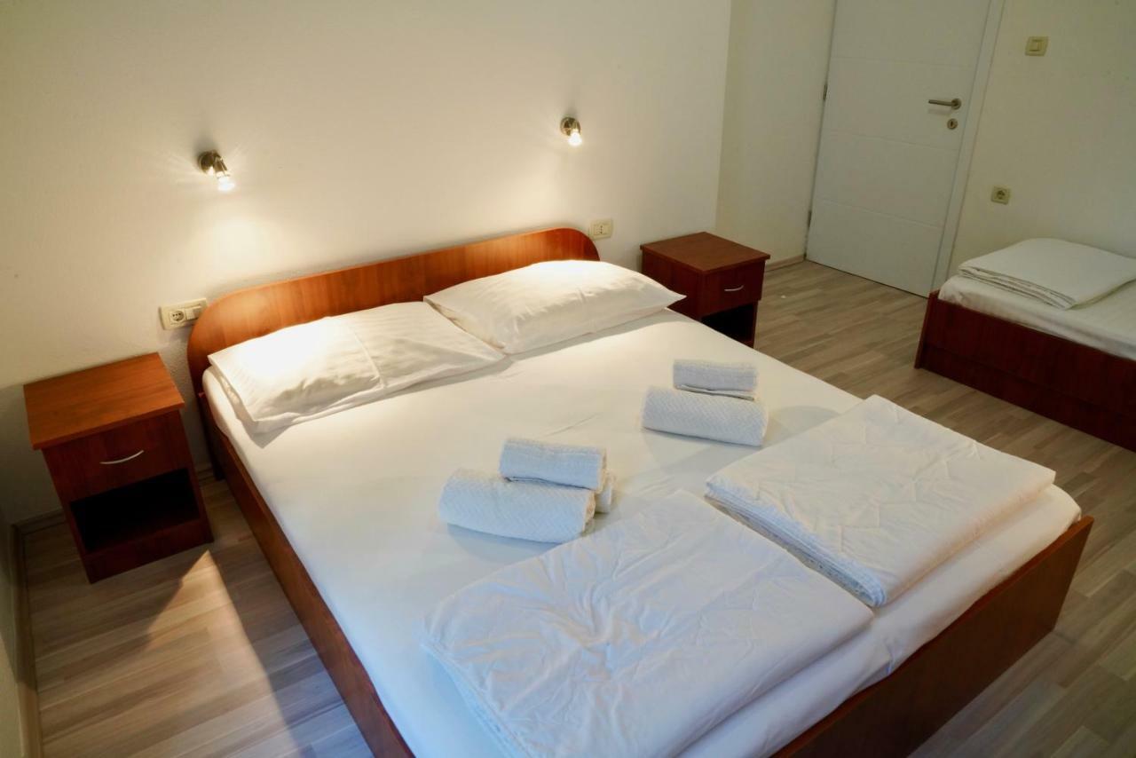 Sesar Apartments Krk - No. 1 Iva Krk Town Dış mekan fotoğraf